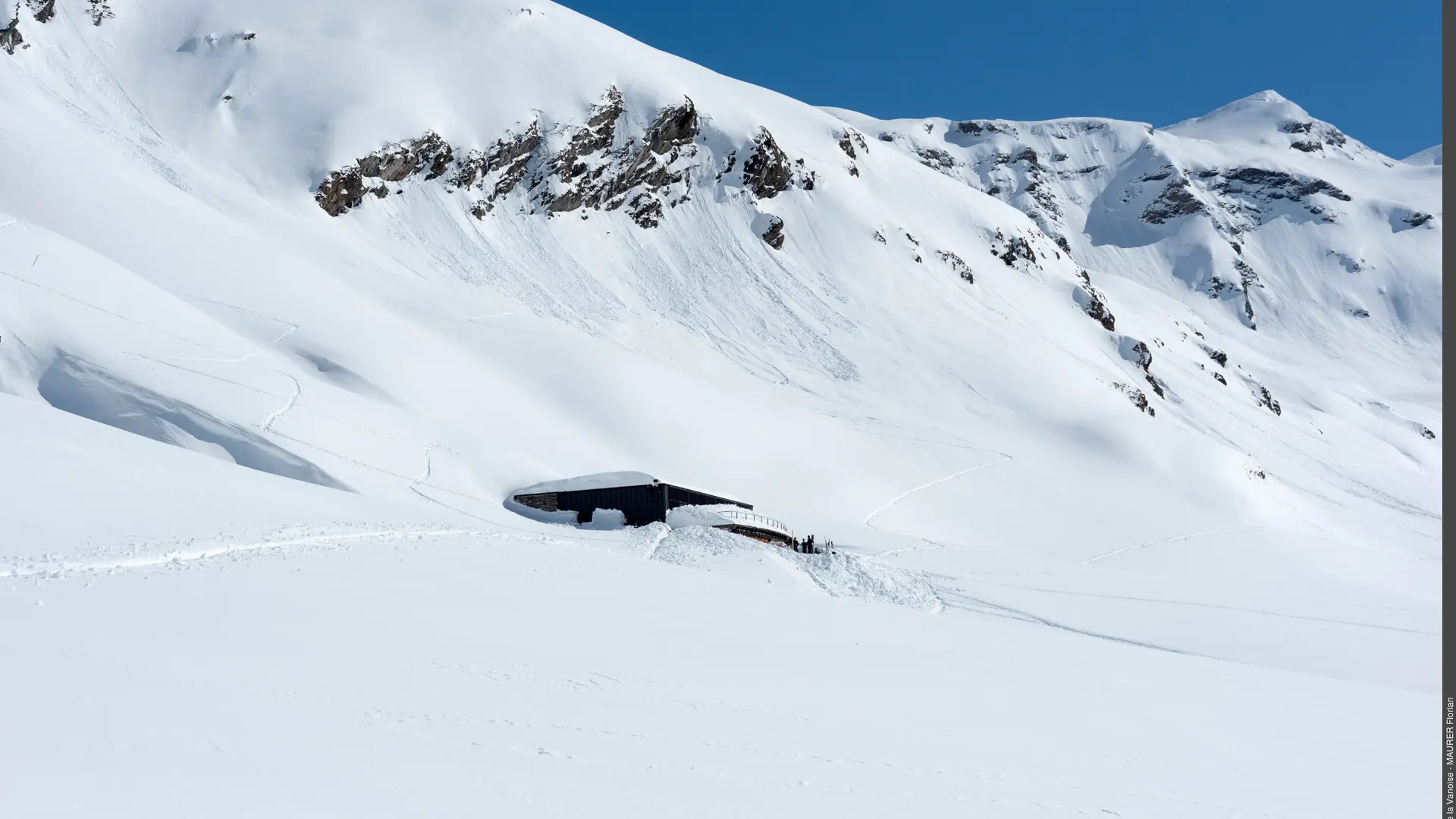 Refuge de Prariond l'hiver