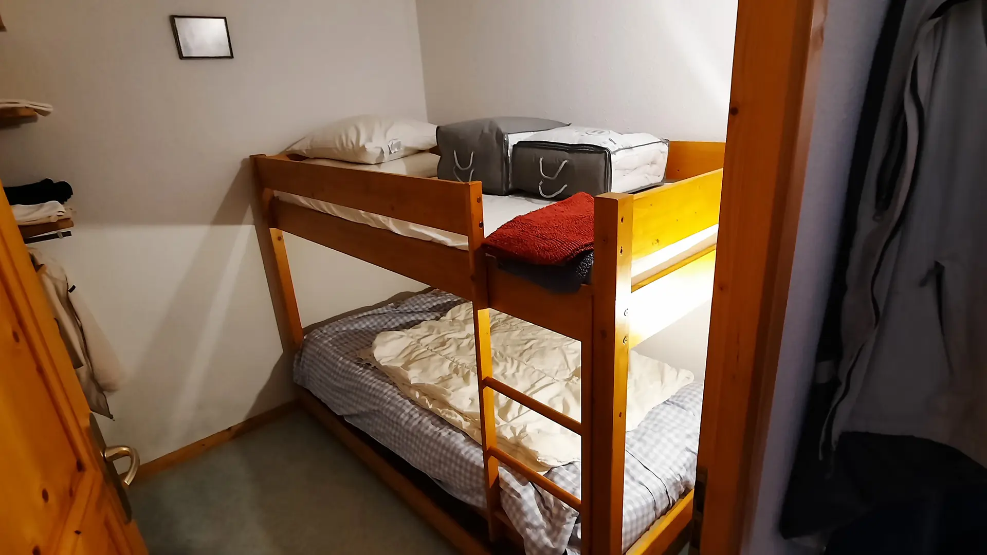 chambre avec lits superposés