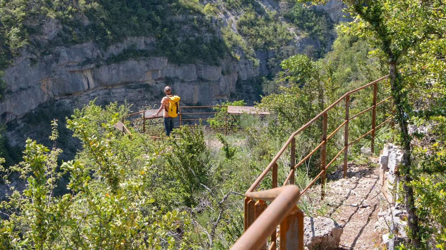 Sentier des falaises des gorges d'Agnielles