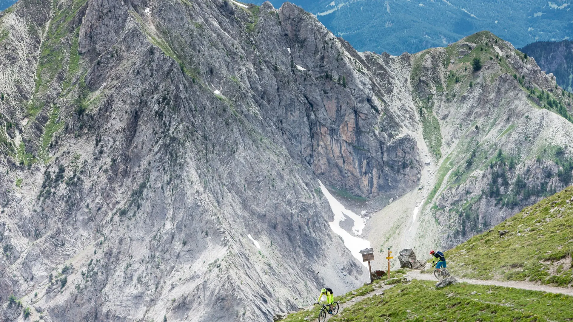 La GTHA partie Queyras :  la descente vers la maison du Roy du col d'Izoard