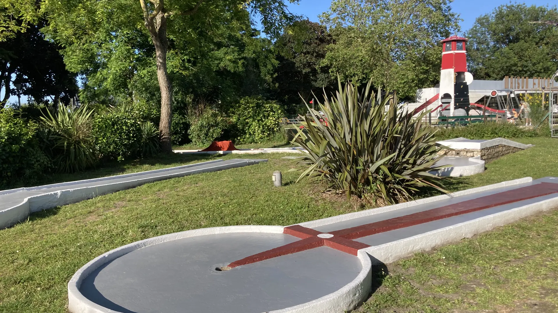 Mini-golf obstacle