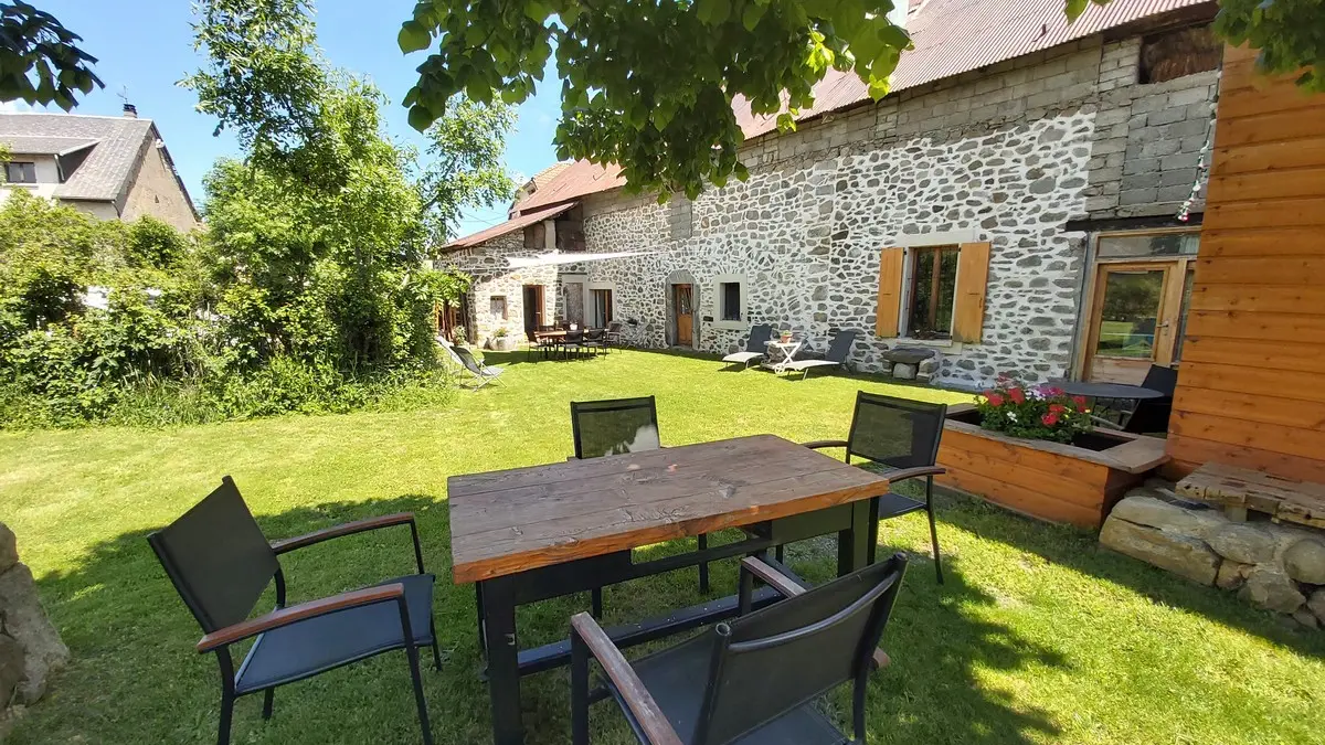 Location Meublé M. JACQQUEY P Aubessagne Vallée du Champsaur