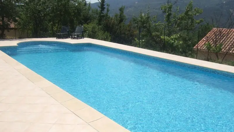 Gîte Tranquille-Piscine commune-Contes-Gîtes de France des Alpes-Maritimes