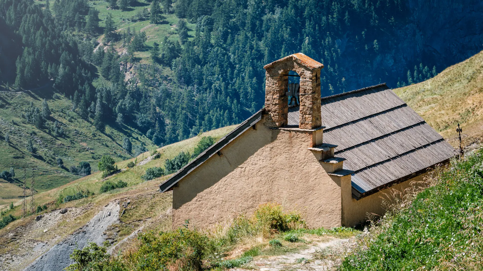 Chapelle proche du hameau de Ventelon