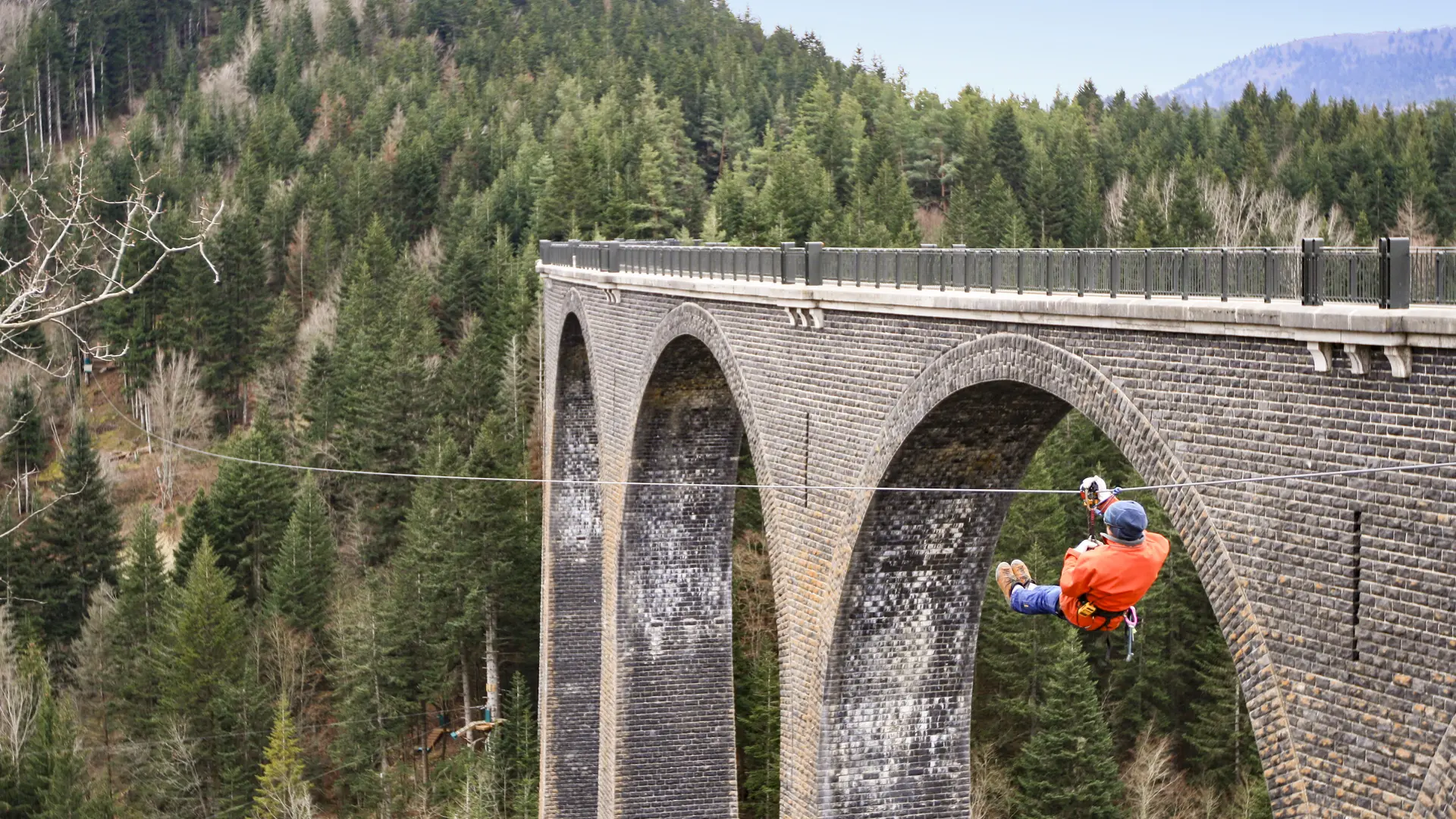 Tyroliennes géantes