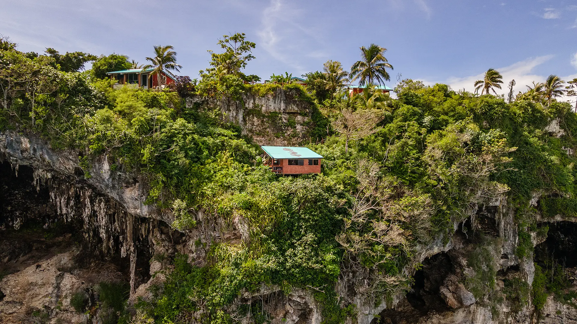 Bungalow over the cliff