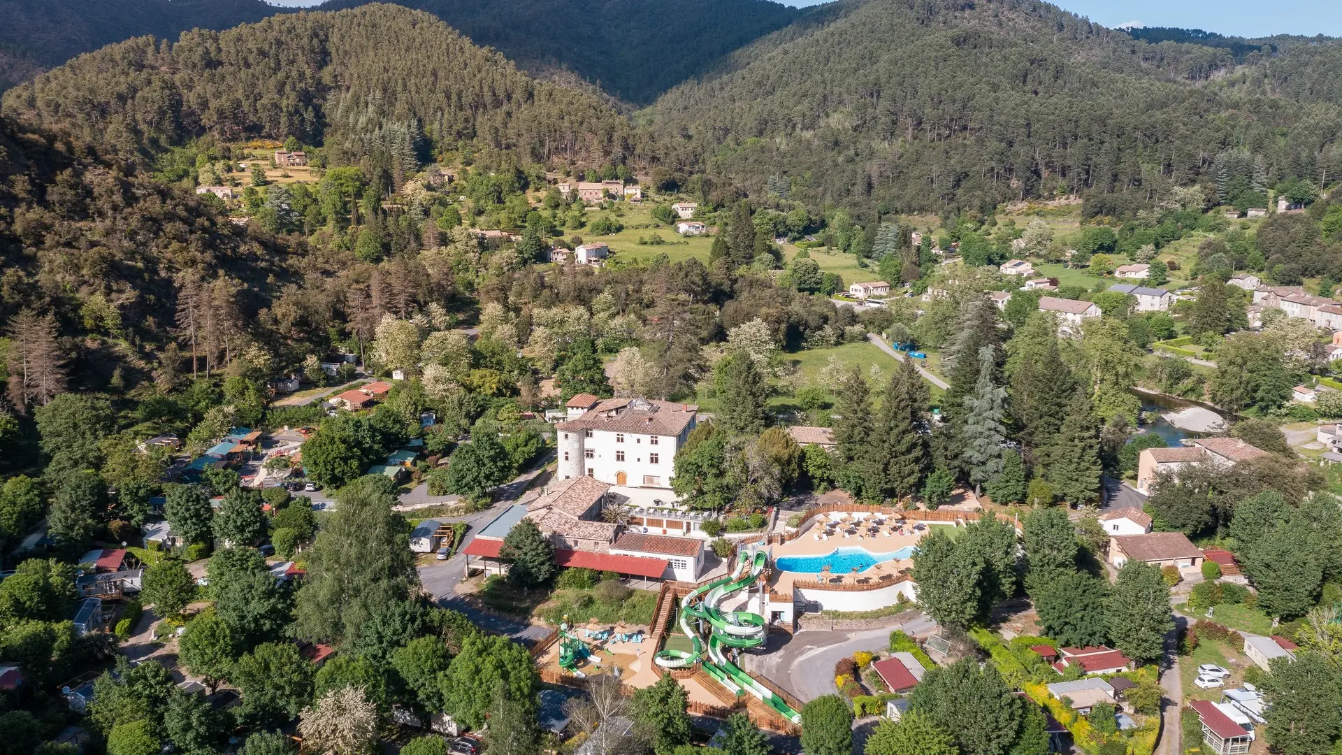 Camping - Château de l'Hom_Saumane
