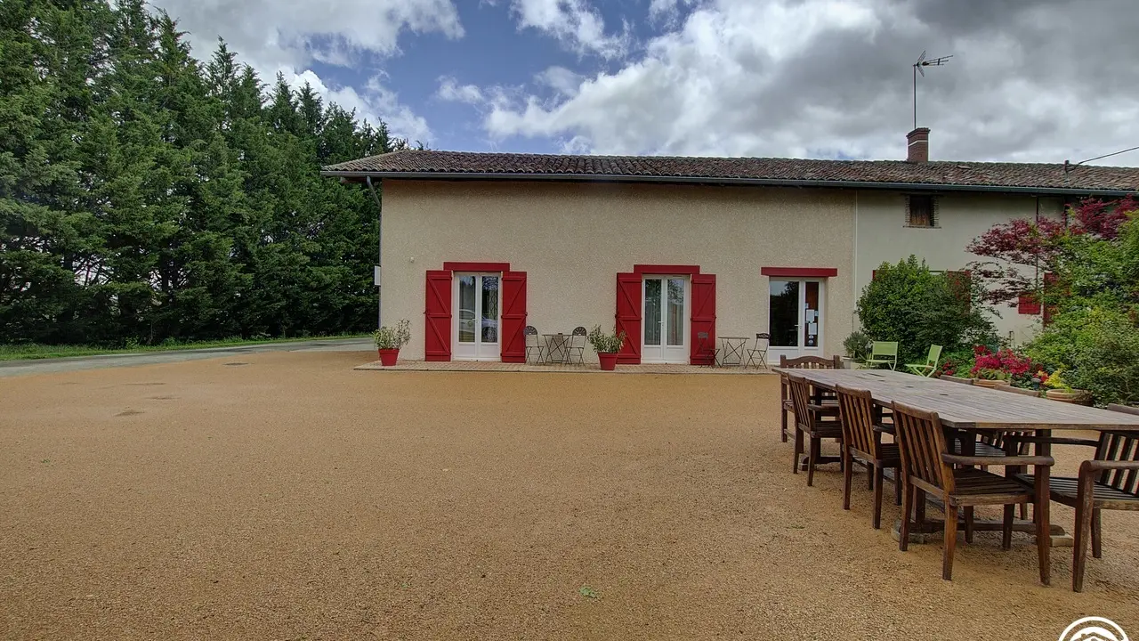 parking refait à neuf en avril 2021