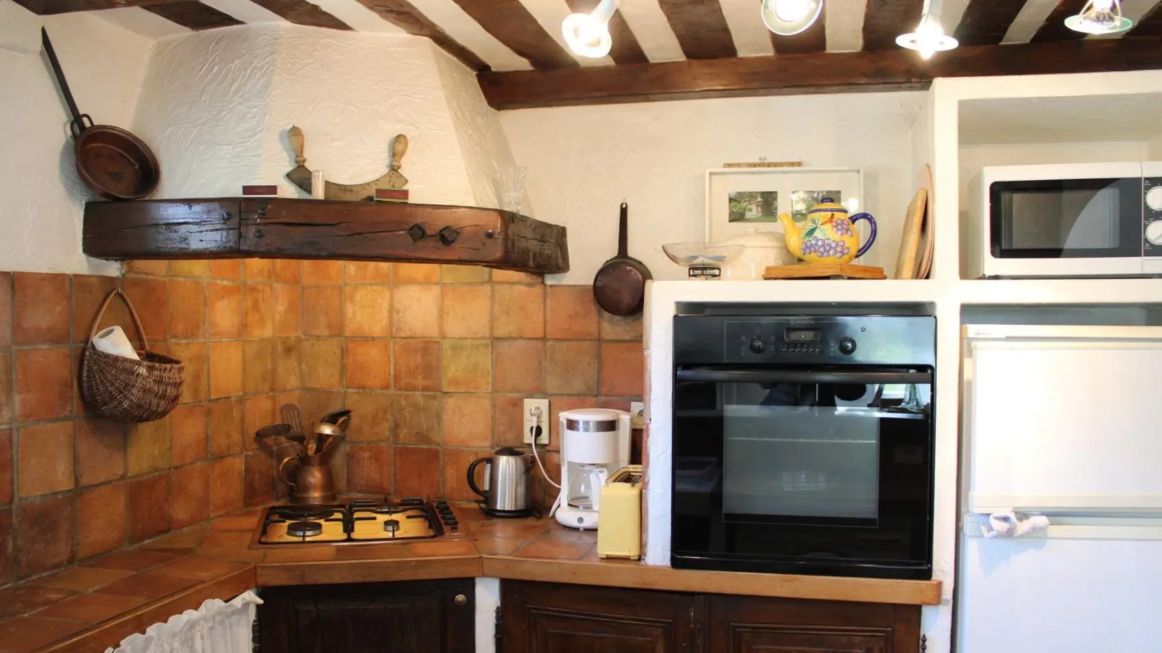 Cuisine. Villa La Myreclose- Saint Auban-Gîtes de France Alpes Maritimes