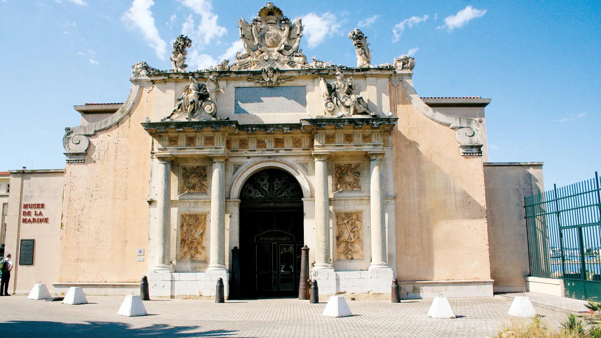 Façade d'entrée