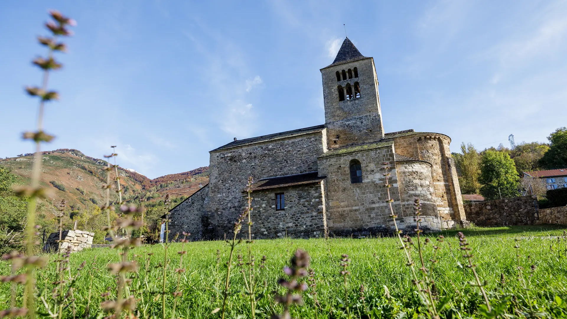 Eglise romane Axiat