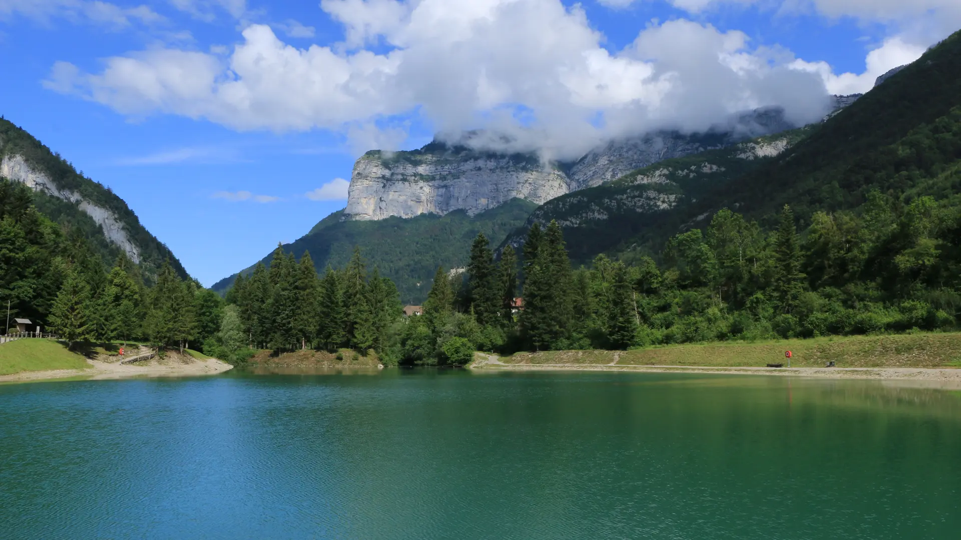 Lac de Thuy - Aire camping-cars