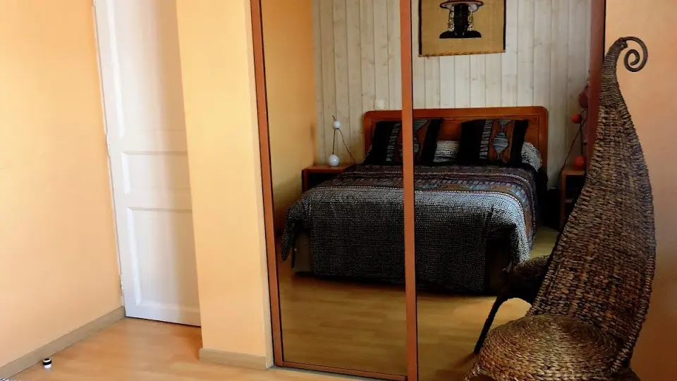 habitación con cama doble (140cm)