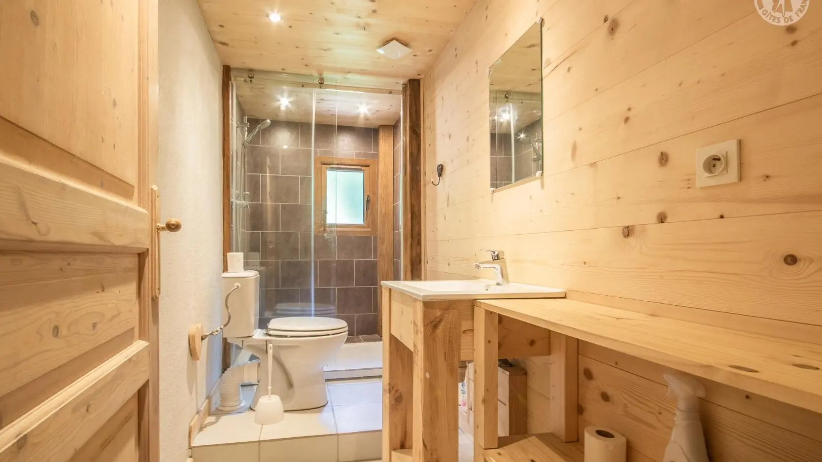 Salle de douche etage 1