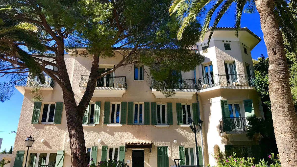 Façade de l'Hôtel - Restaurant