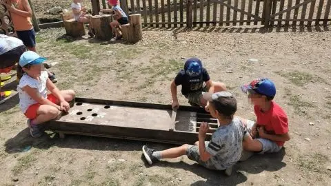 Aire de jeux en bois