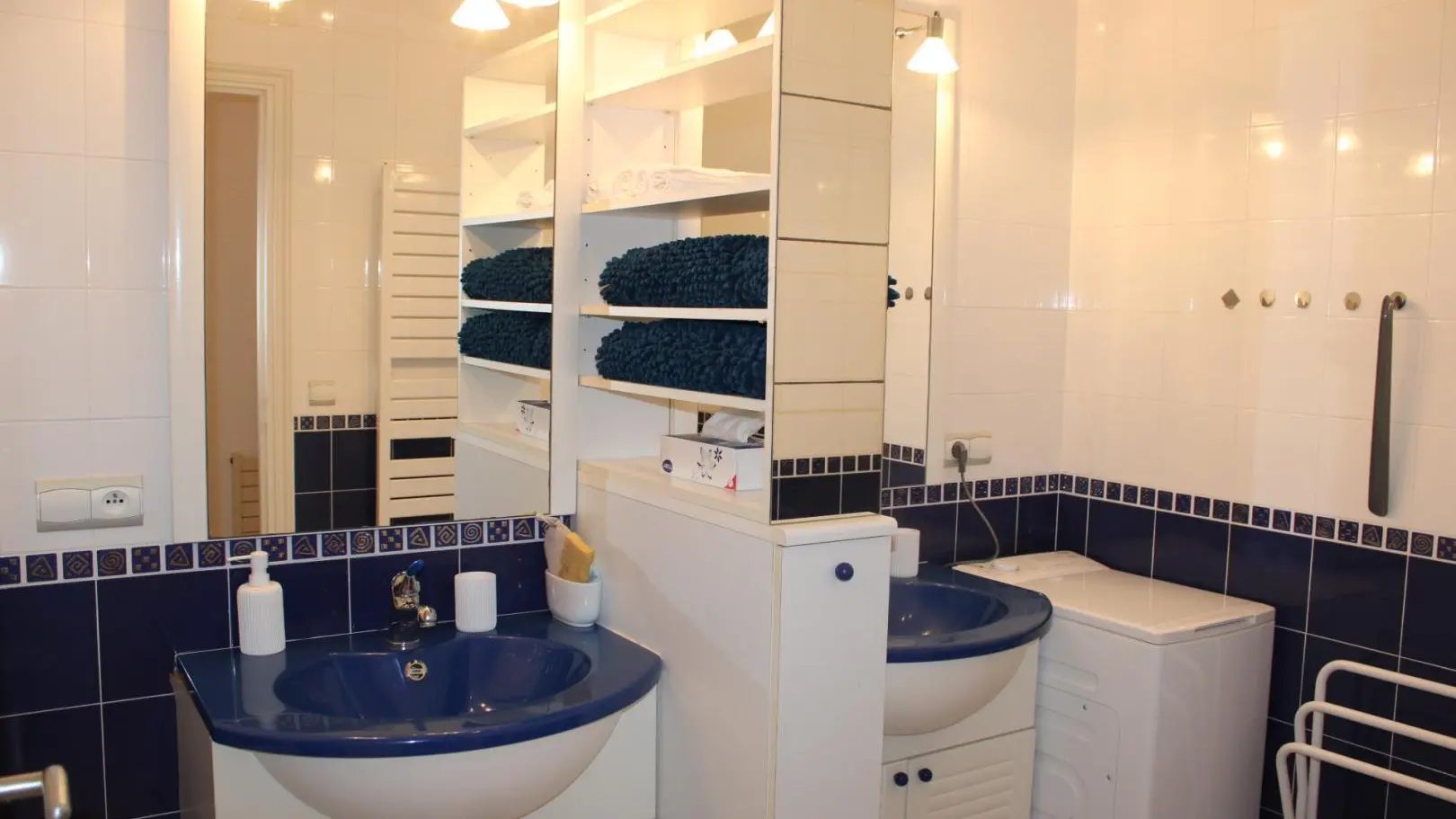 Salle d'eau  Villa Nobellia Roquebrune Cap Martin - Gîtes de France Alpes-Maritimes