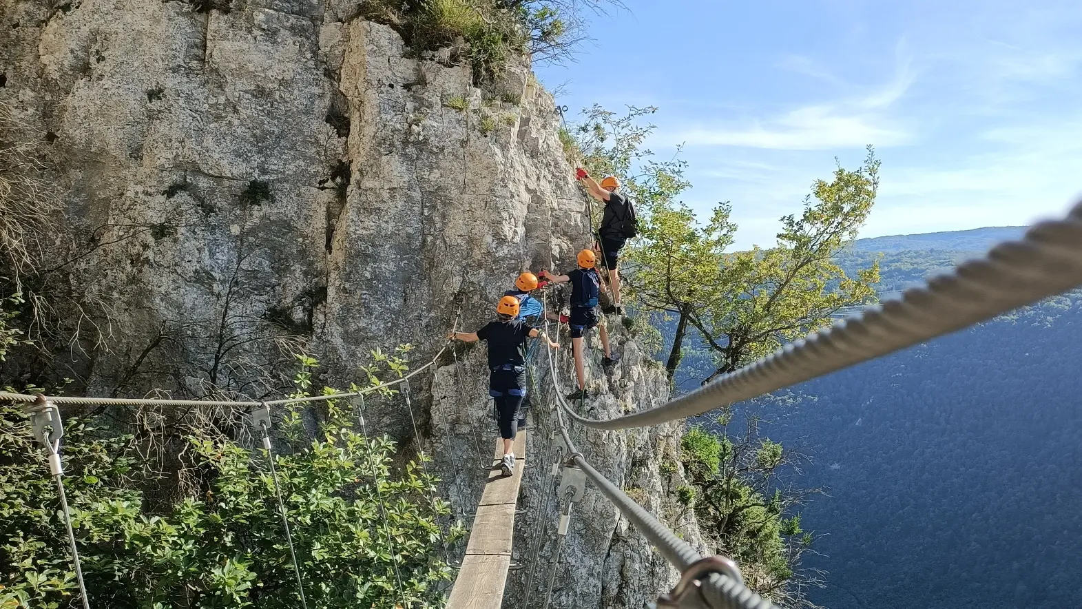 Passerelle sur la via ferrata d'Hostiaz