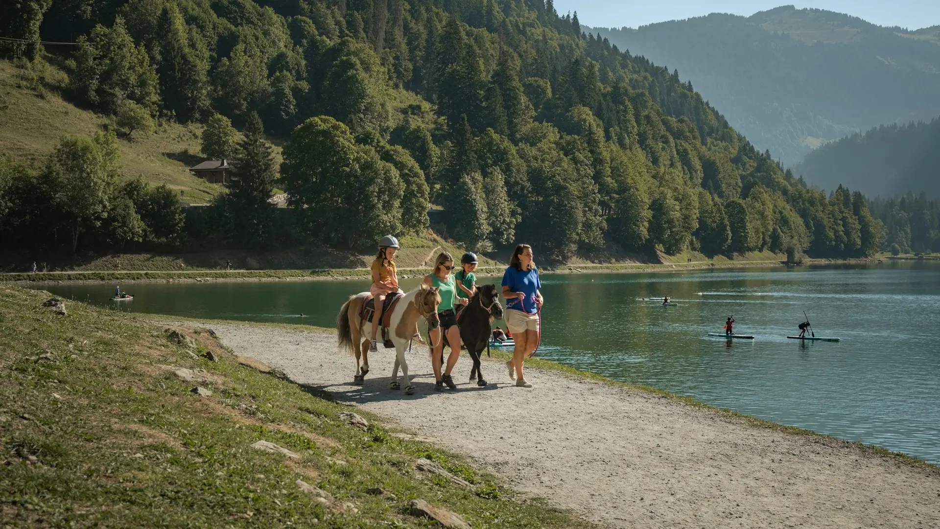 Balade à poney au Lac de Montriond