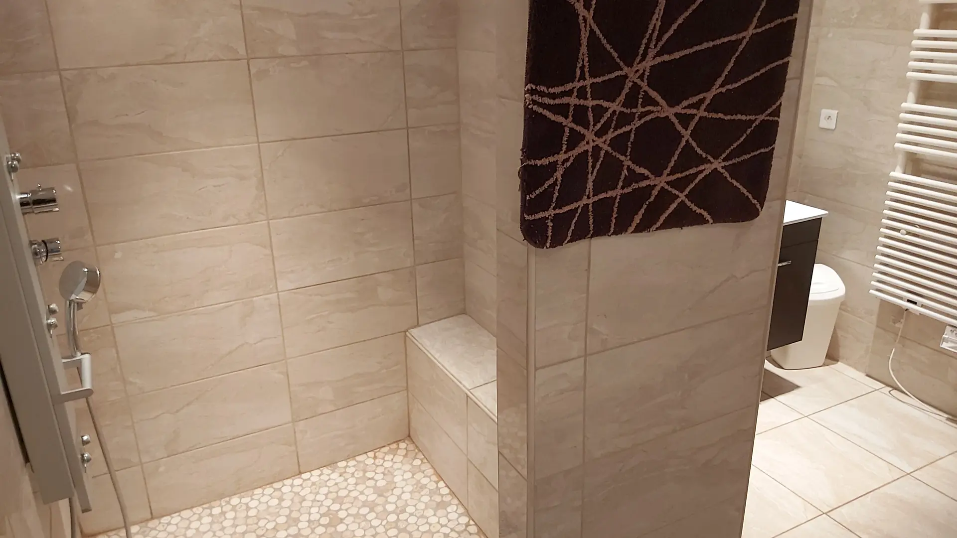 Location meublé M. PORTIER E saint Léger les Mélèzes Vallée du Champsaur