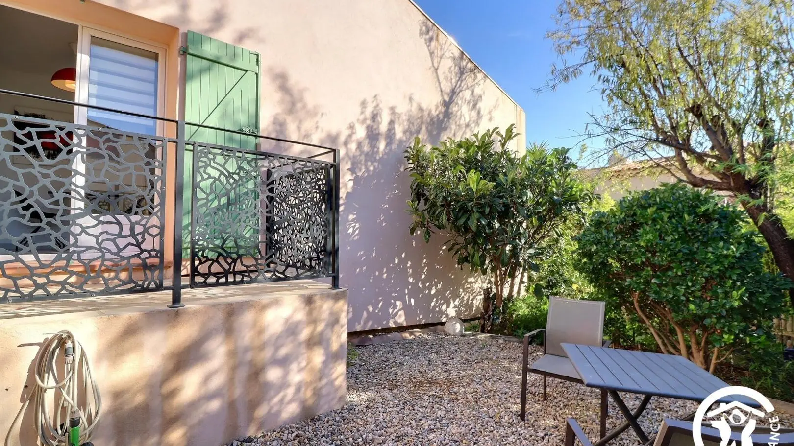 Espace salon de jardin