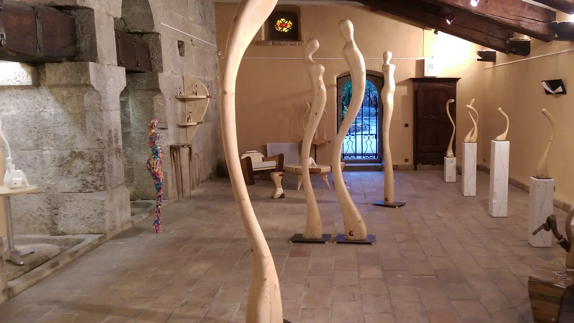 Sculptures et objets de décoration à Cuers