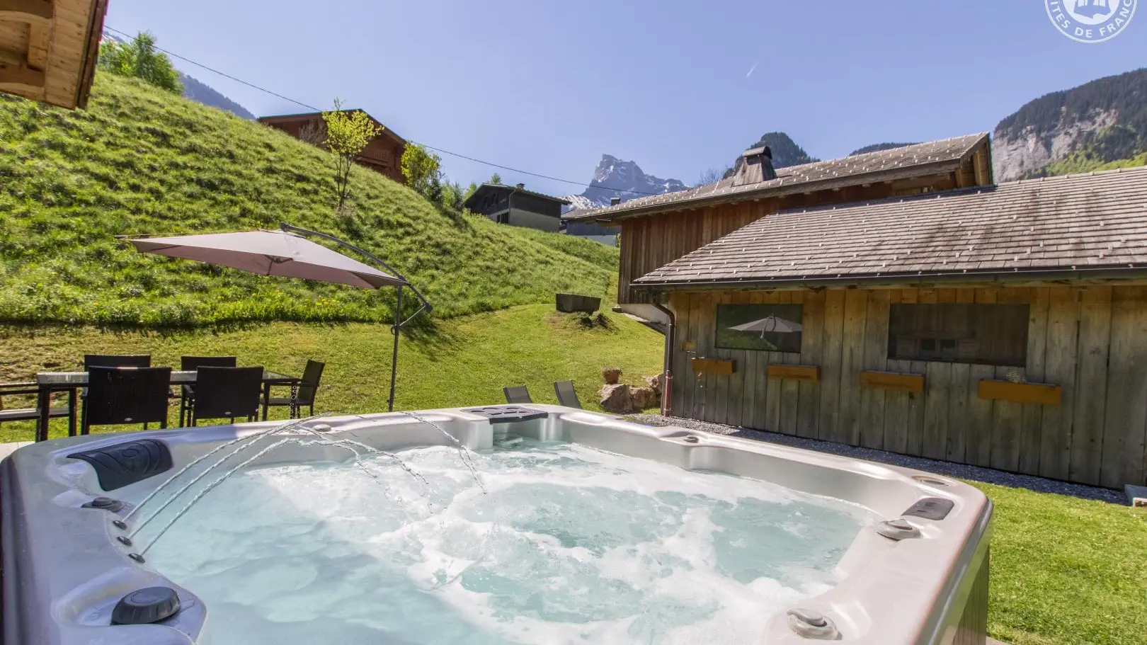 SPA situé sur la terrasse extérieure