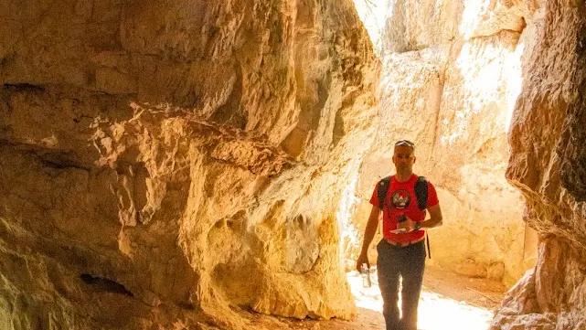 Sentier des falaises des gorges d'Agnielles