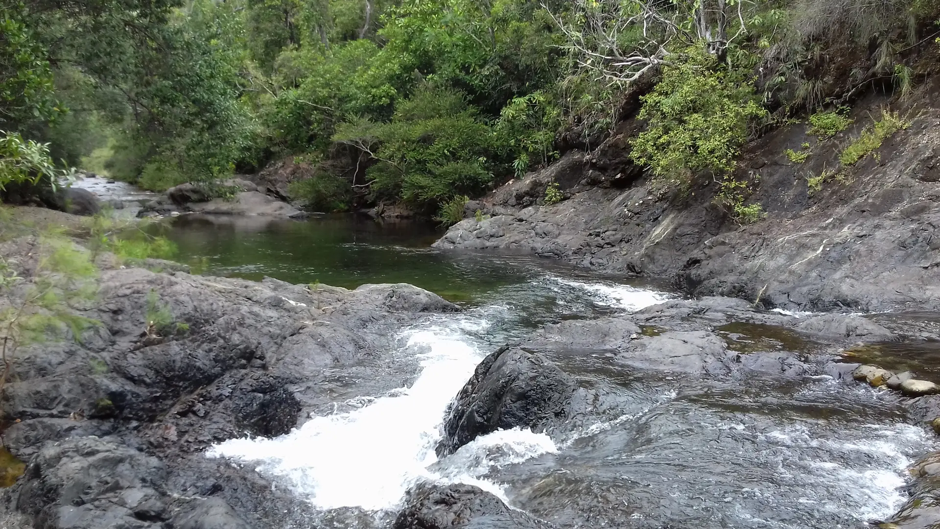 rivière, tribu de Nétéa, Poya, Porin-Néa