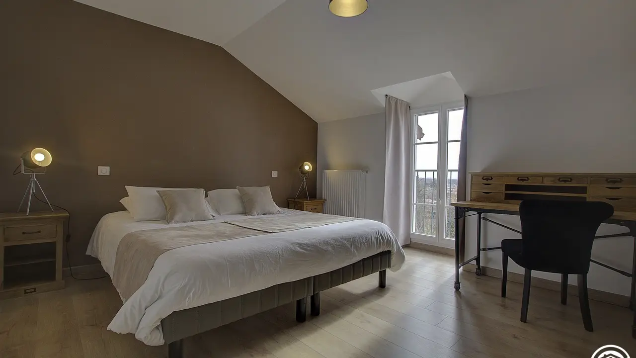 Chambre Loyes version avec lit double 180 X 200