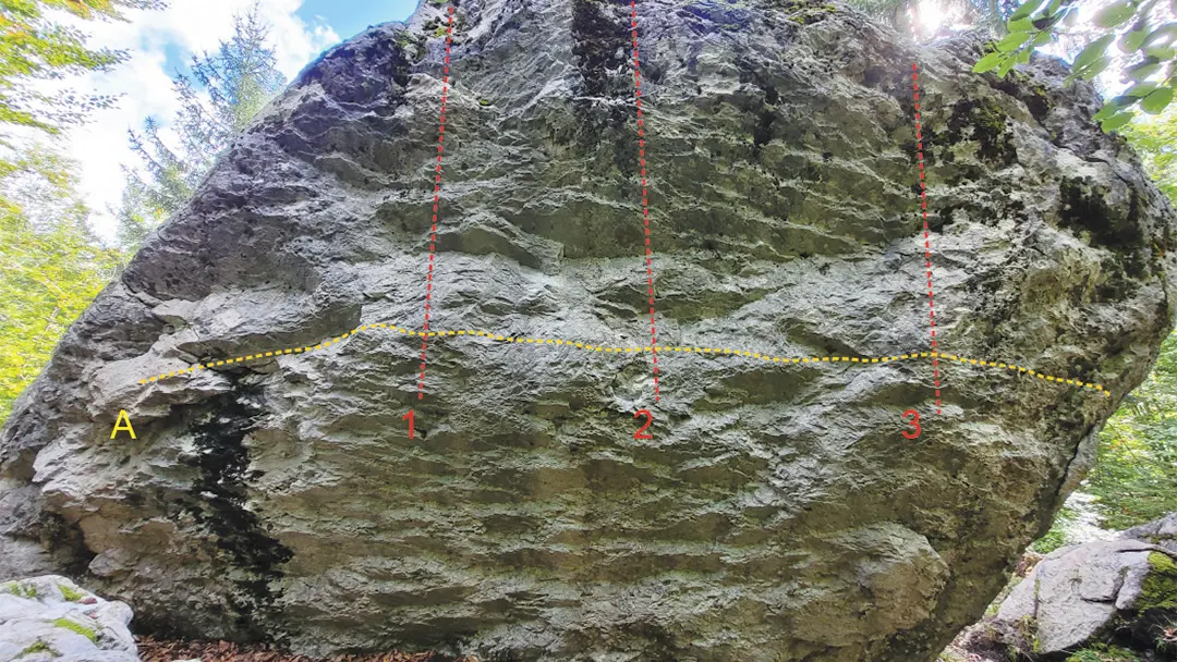 Bloc de Sancellemoz (face Nord)  A/ Traversée face Nord 7a, traversée du bloc 8a 1/ L’oiseau de tonerre 6a 2/ Ventre rouge 6a+ 3/ La nordique 6b+ Spit en haut de 1, 2, 3 et relais en haut du bloc