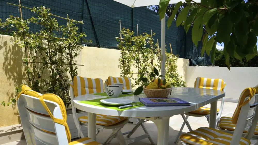 Villa 3 elephants Gîte n°2-Coin repas extérieur-Nice-Gîtes de France des Alpes-Maritimes