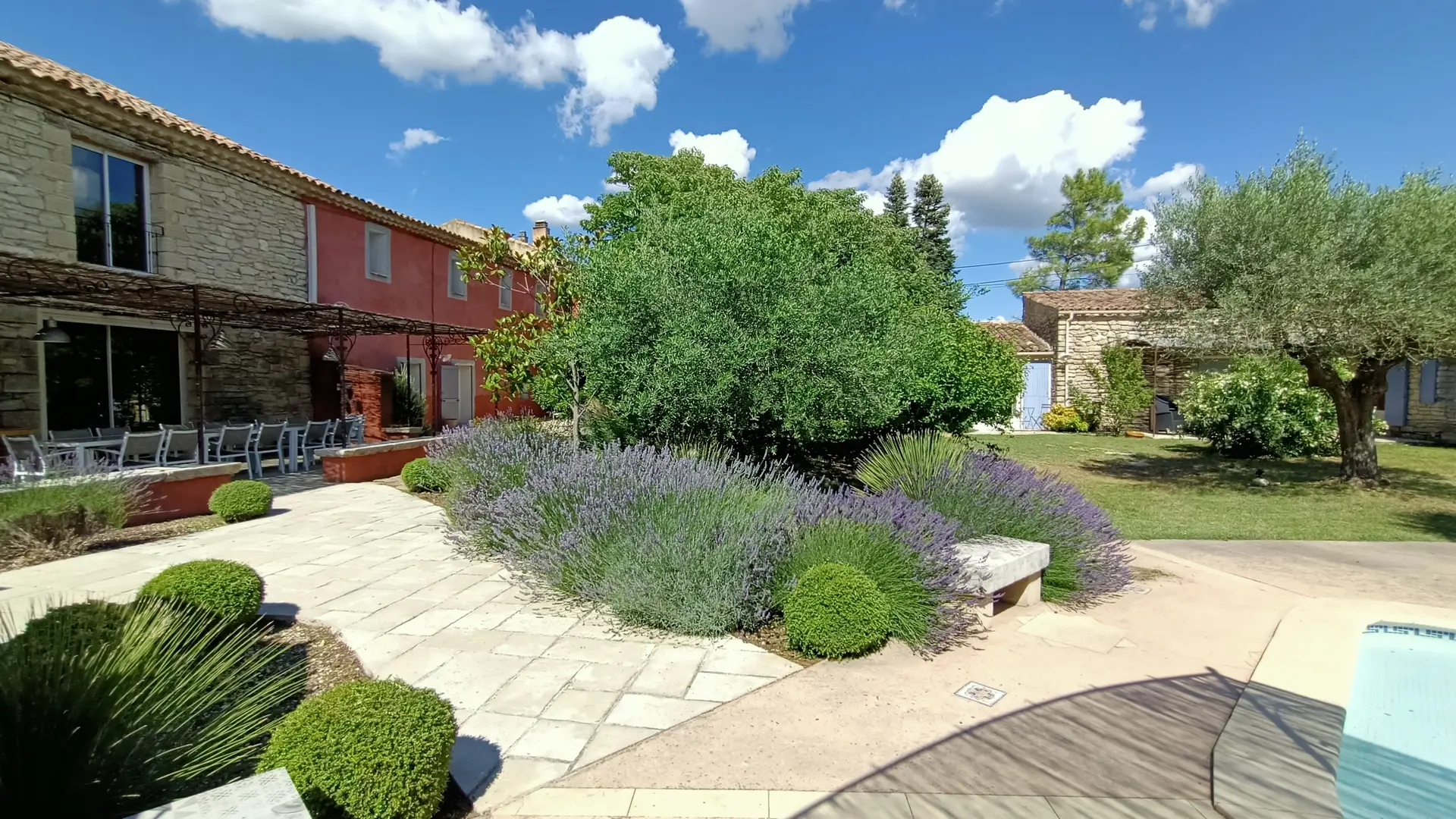 extérieur bastide des vignes