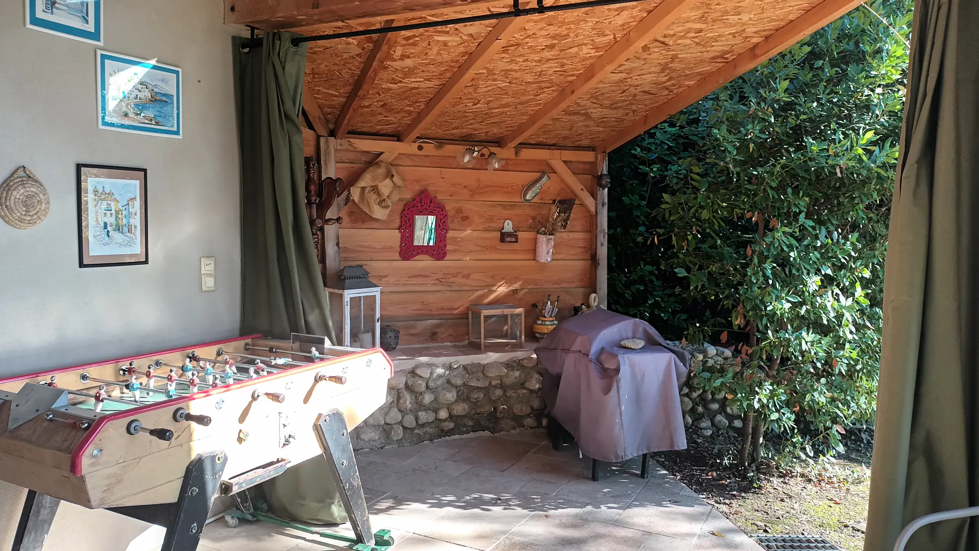 Coin barbecue à gaz