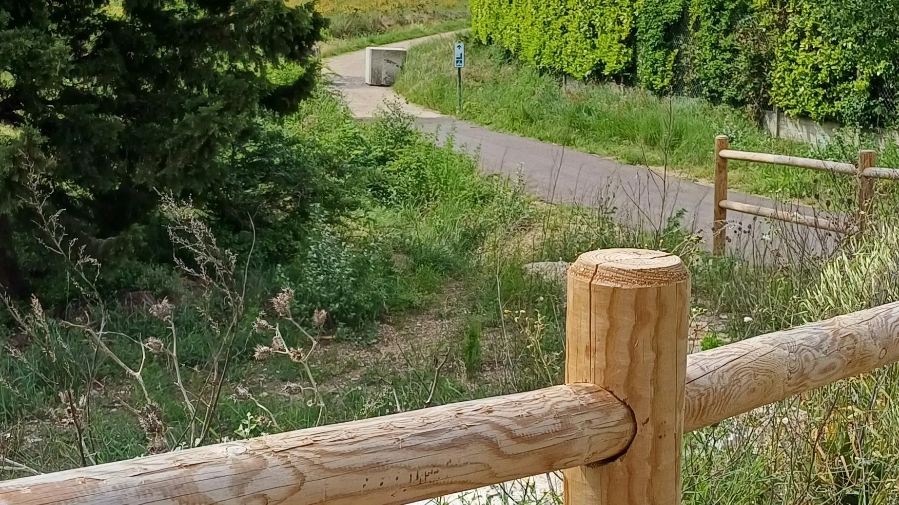 Vers Piolenc par la passerelle de l'Aygues