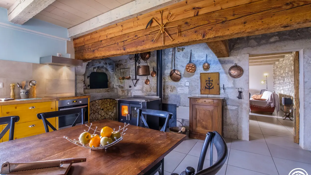 La cuisine est conçue pour les retrouvailles en famille ou entre amis.