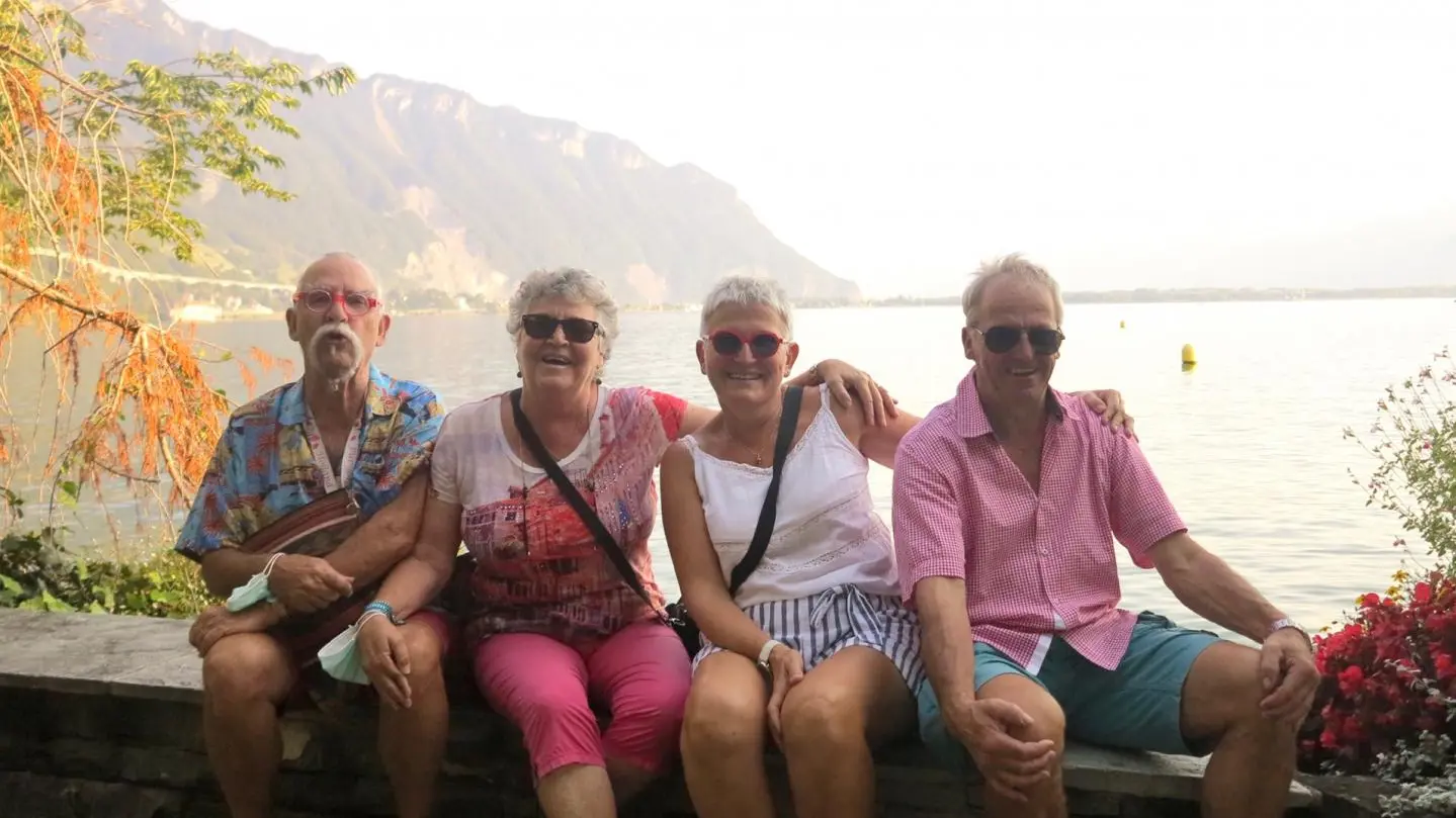 Des gens heureux sur les bords du Léman !