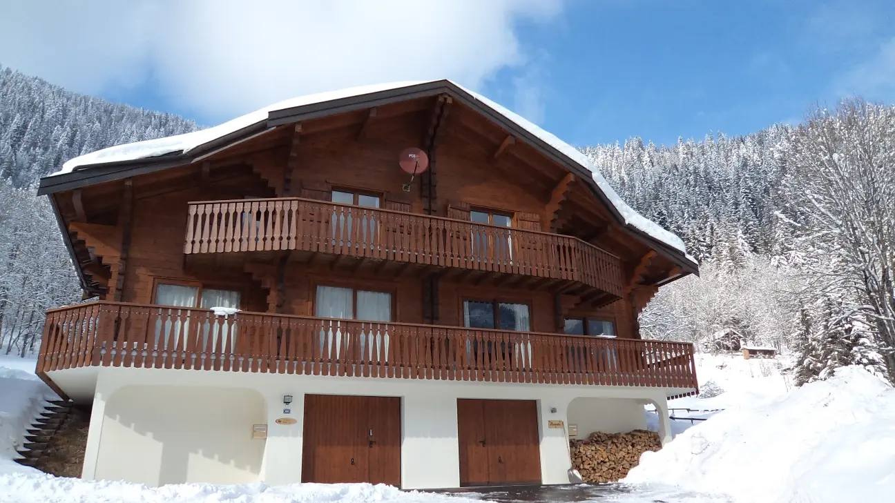 Chalet extérieur hiver
