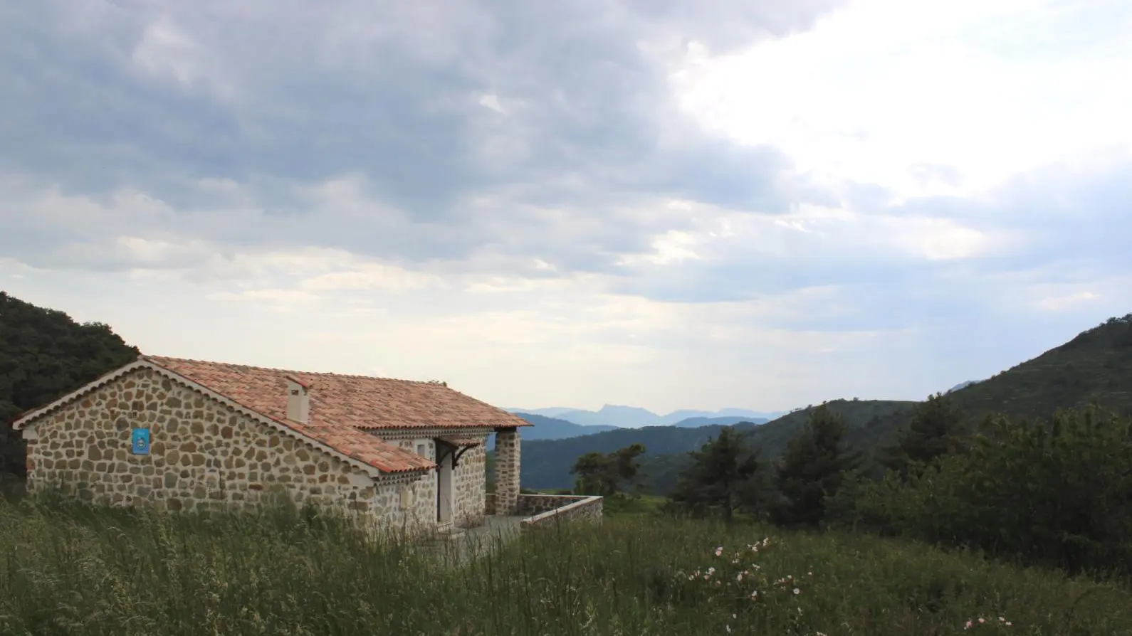 Gîte Plateau du Lac n°3-Bairols-Gîtes de France Alpes-Maritimes