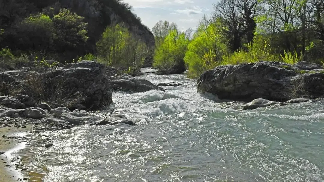 Rivière à 3 kms du gîte