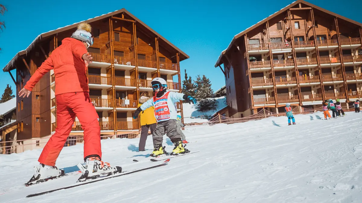 Apprendre le ski avec l'Ecole de Ski Français du Dévoluy, cours collectifs ourson, Hautes-Alpes, Alpes du Sud