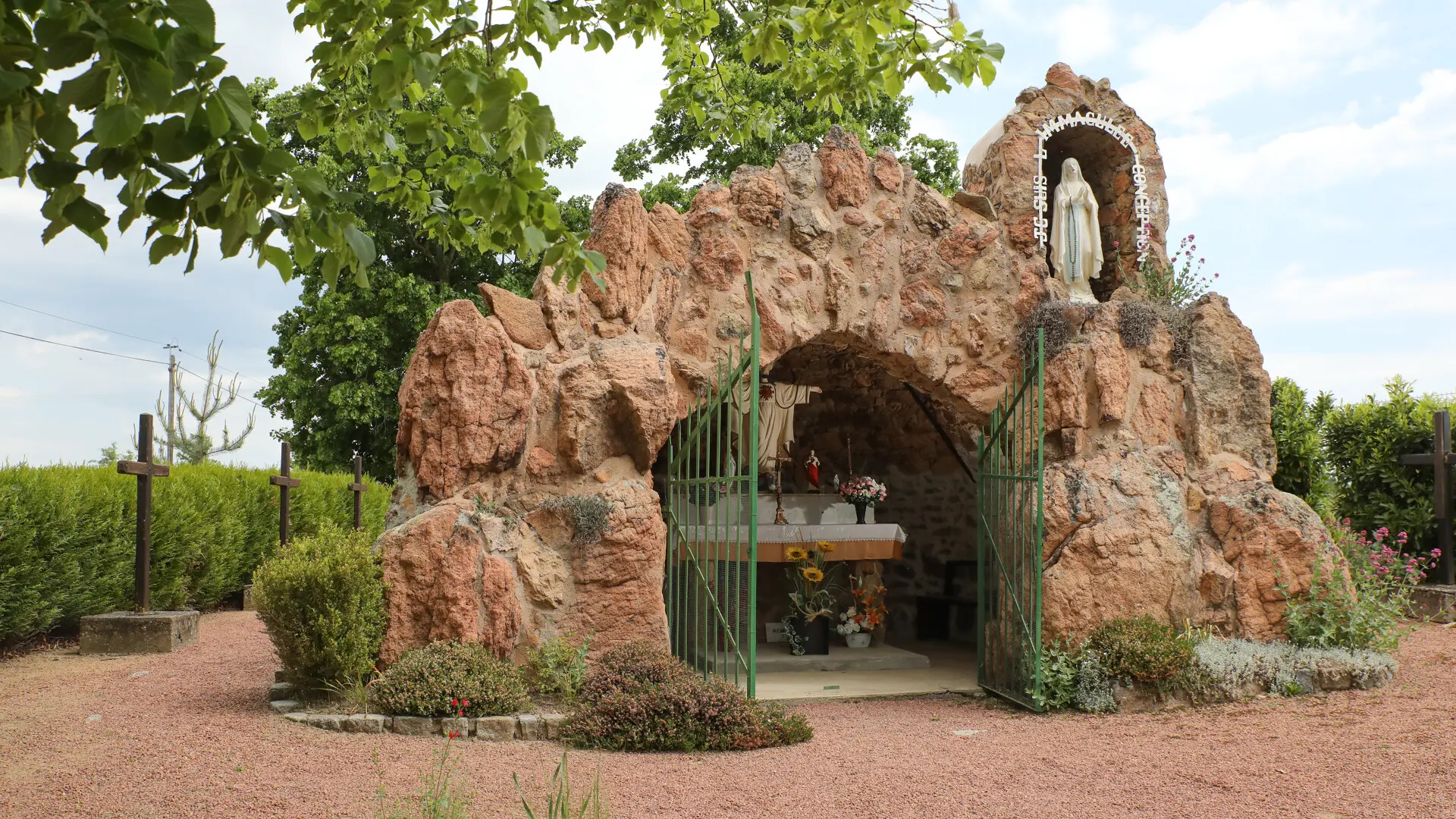 La grotte de Félines