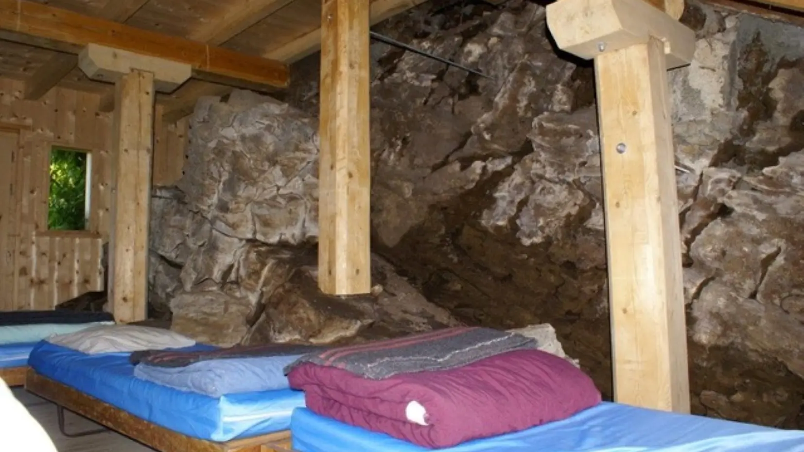 Refuge Praz D'Zeures - Randonnées - Serraval - Tournette Aravis