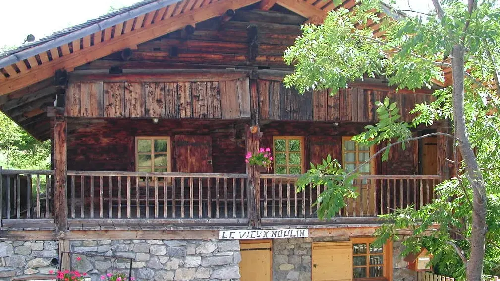 facade chalet été