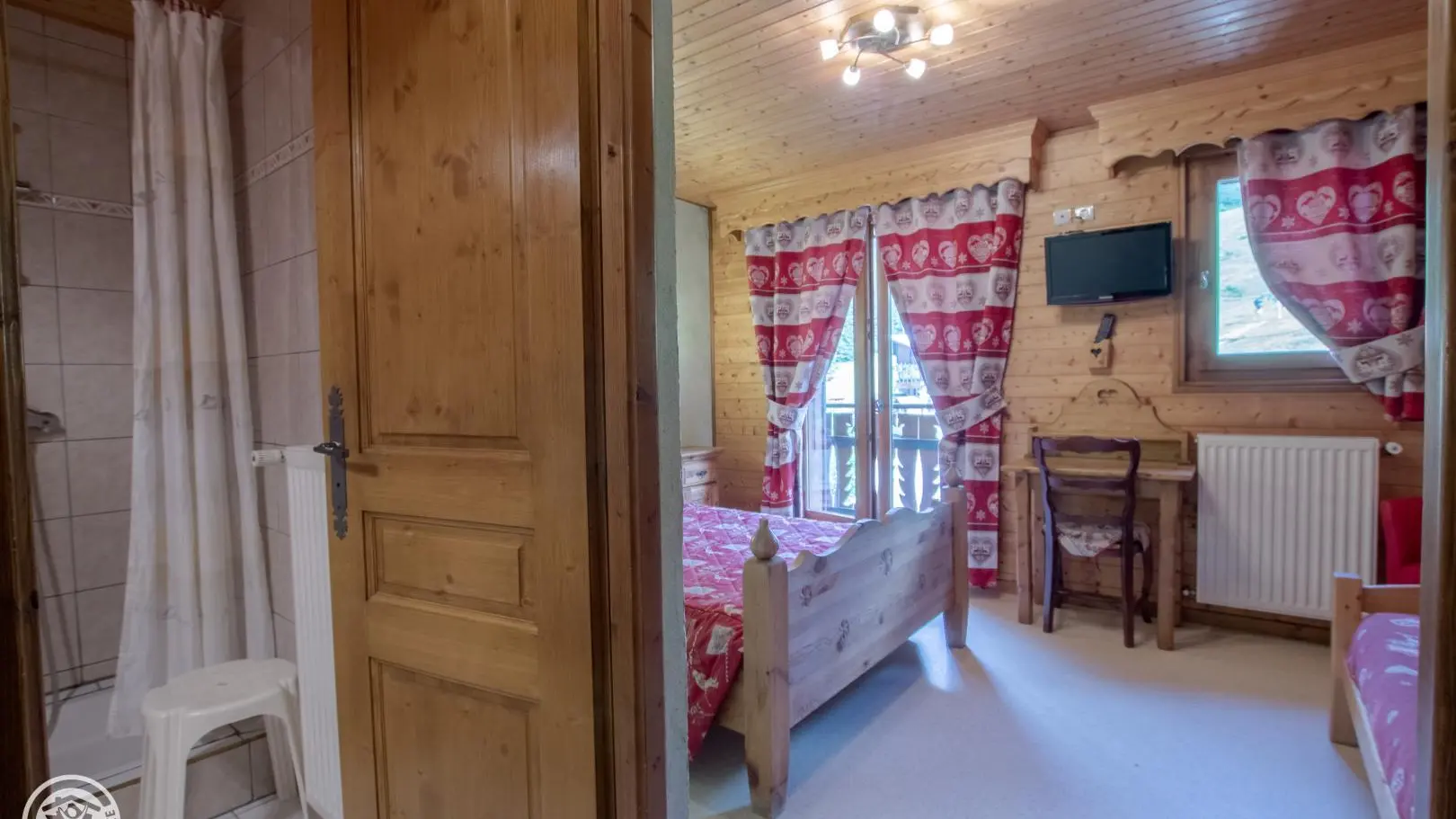 Chambre 21.
1 lit 140cm.