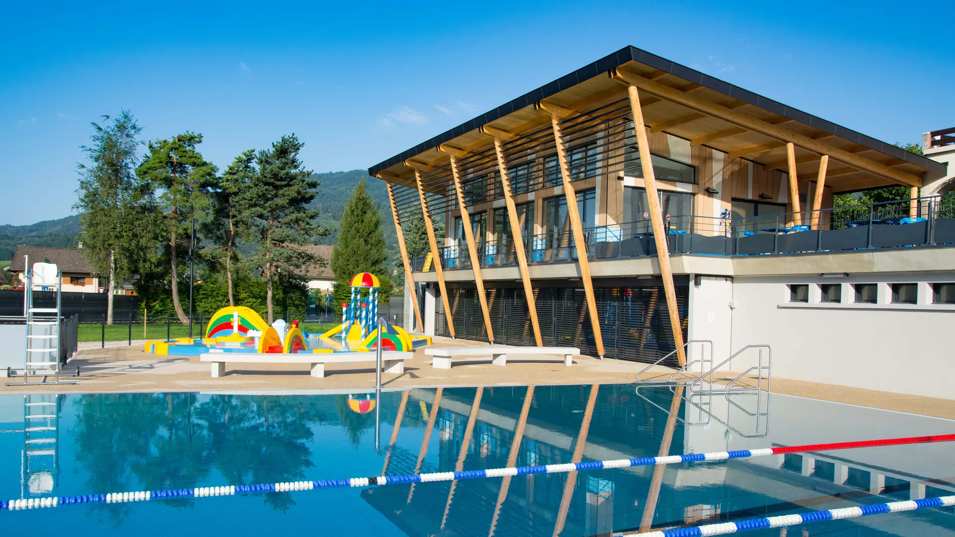 vue_globale_piscine_vallee_verte