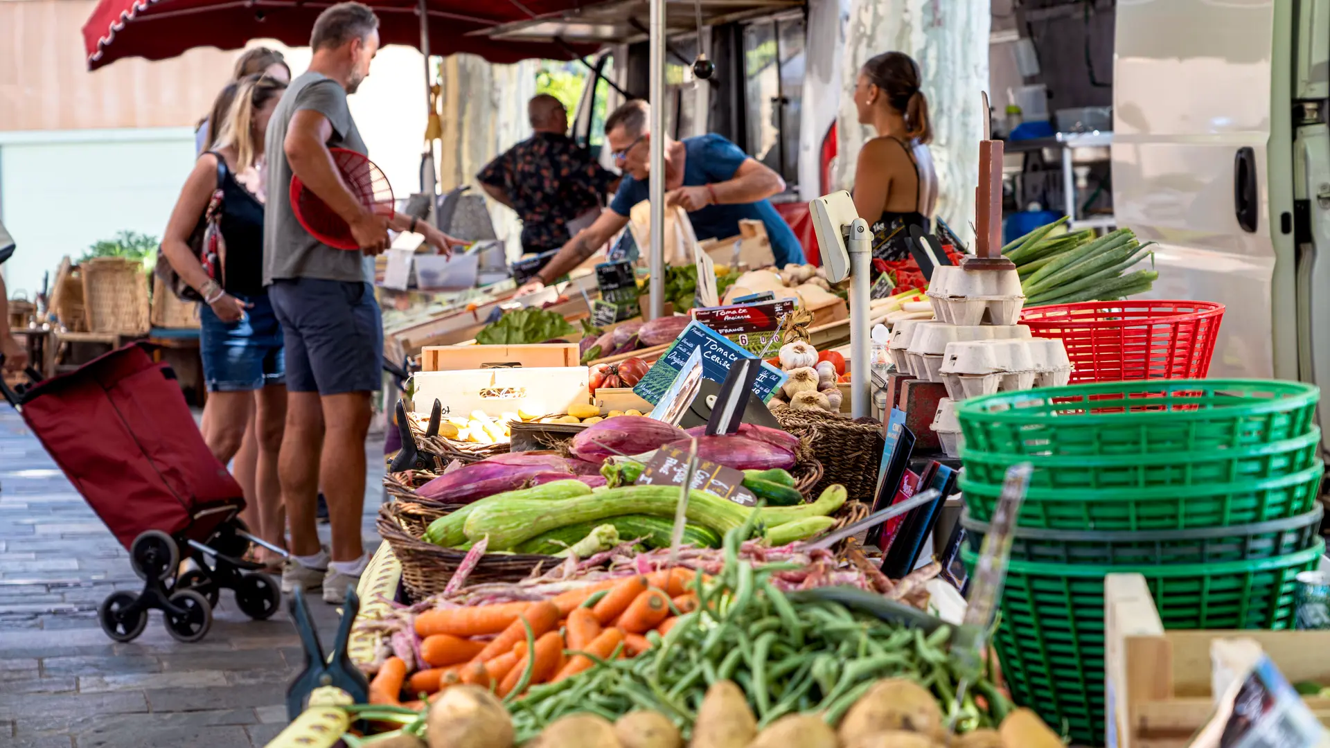 Marché de Grimaud village