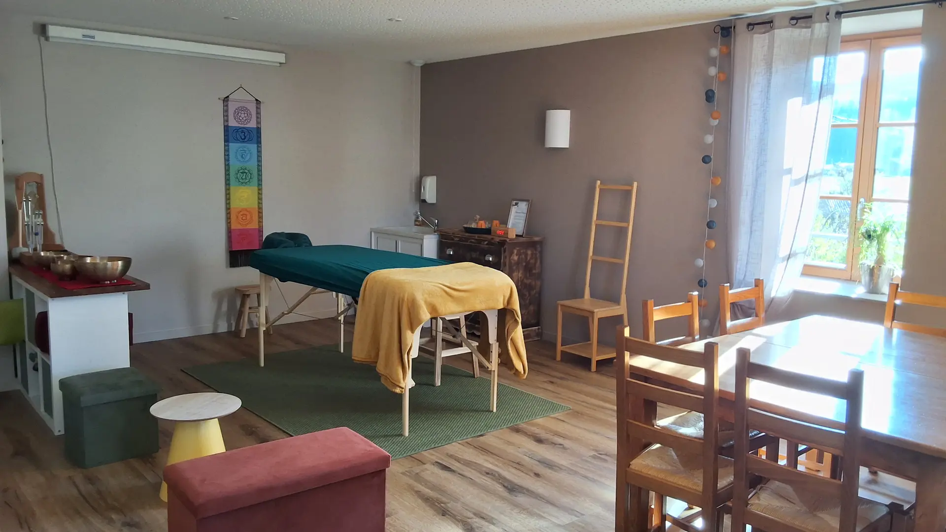 Salle de massage/ réunion