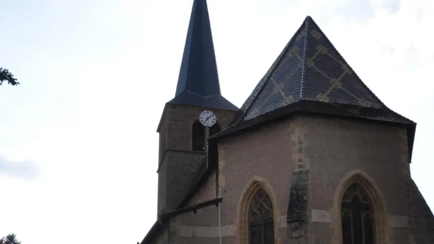 Eglise à Clocher Tour de Saint-André D'Apchon © Evelyne Deveaux