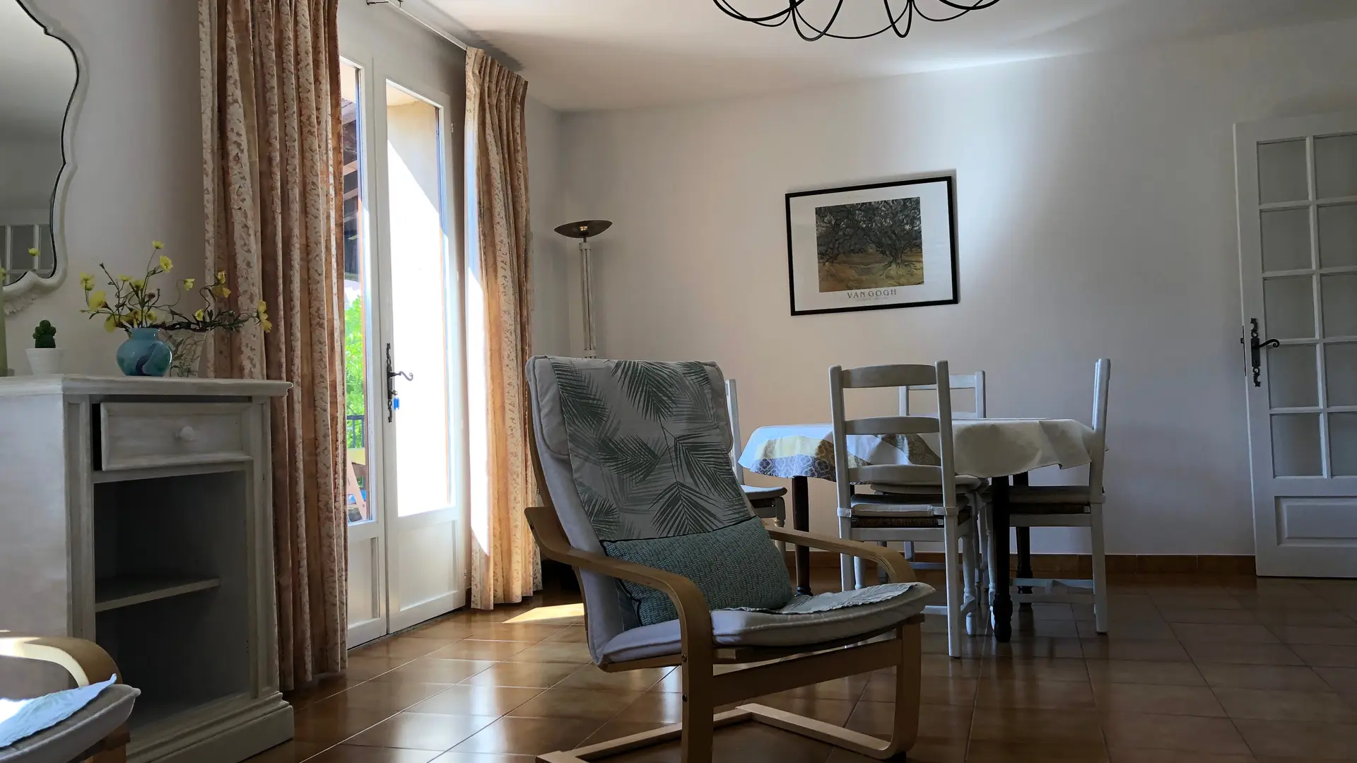 salle a manger donnant sur salon